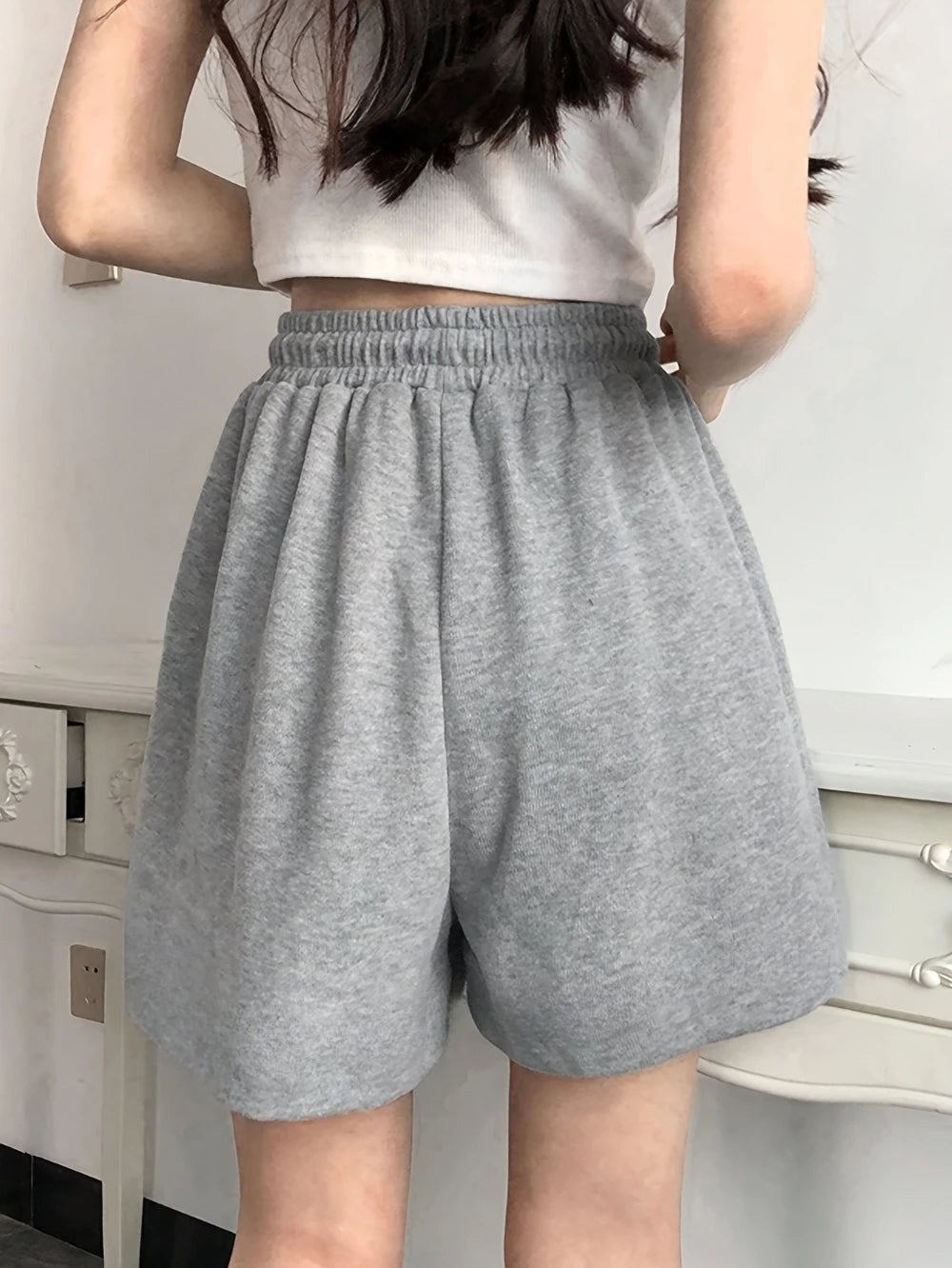 Women's High-Waisted Elastic Waistband Loose-Fit Wide-Leg Casual Shorts Solid Color Machine Washable Spring Summer