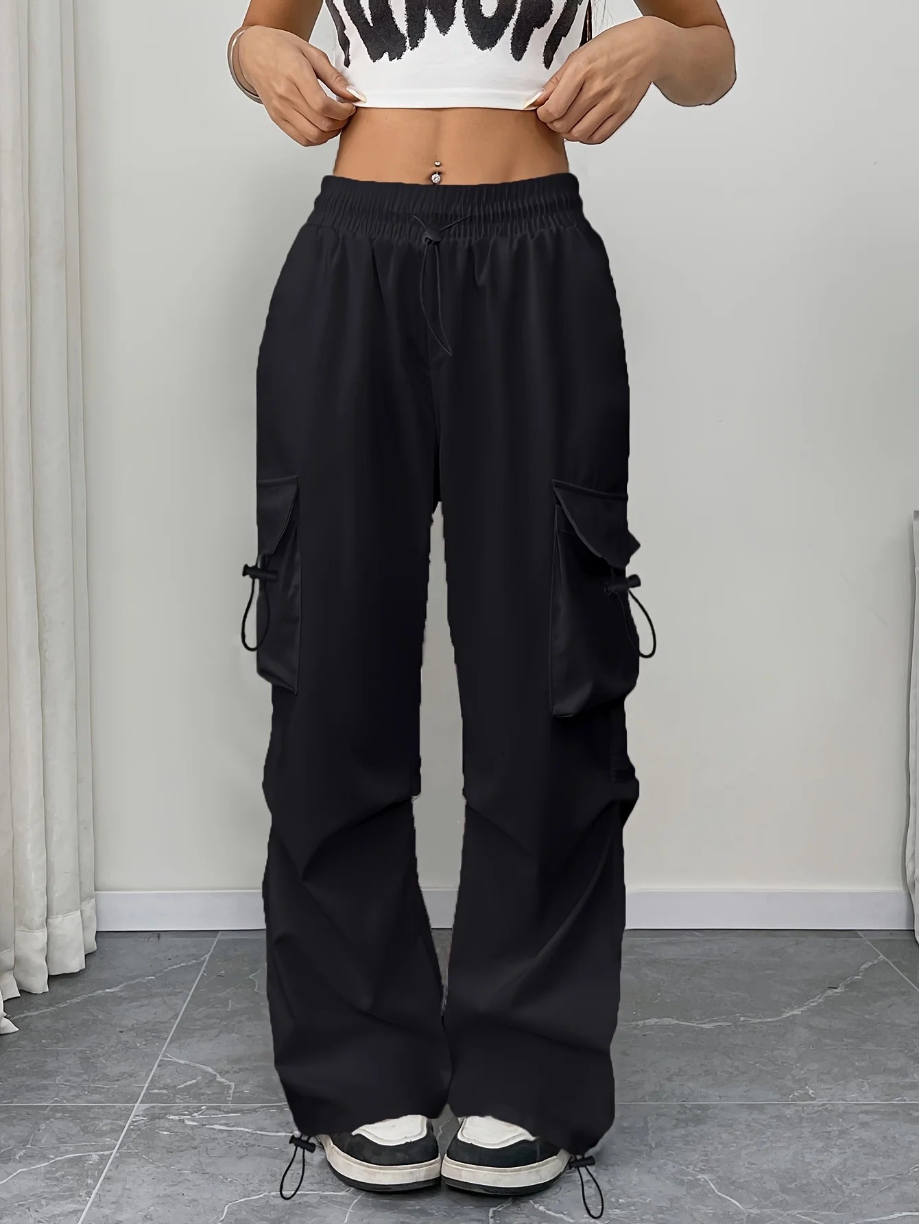 Women's Drawstring Waist Cargo Wide‑Leg Pants, elastic drawstring waist for easy wear without tightness. Large 3D cargo side poc